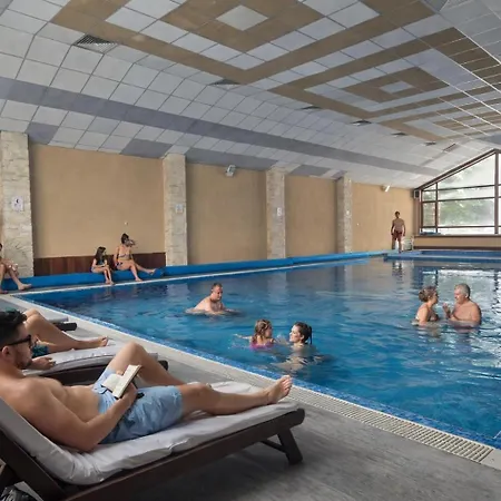 Ξενοδοχείο Evelina Palace 4*