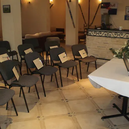 מלון Evelina Palace בנסקו