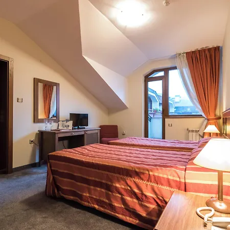 Evelina Palace Szálloda 4*