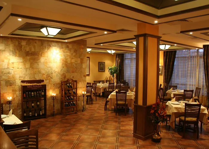 埃维莉娜宫殿酒店